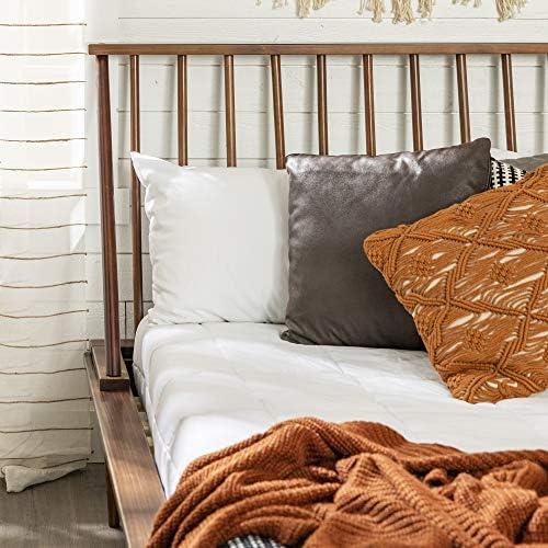 our Experience​ with the Elegant ⁢Walnut Spindle ‍Bed: ‌A Review